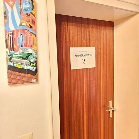 Doppelzimmer 2 I Geteiltes Bad & Kueche I Mit Dem Zug Nur 4 Min Bis Zum Hauptbahnhof Фрайбург Экстерьер фото