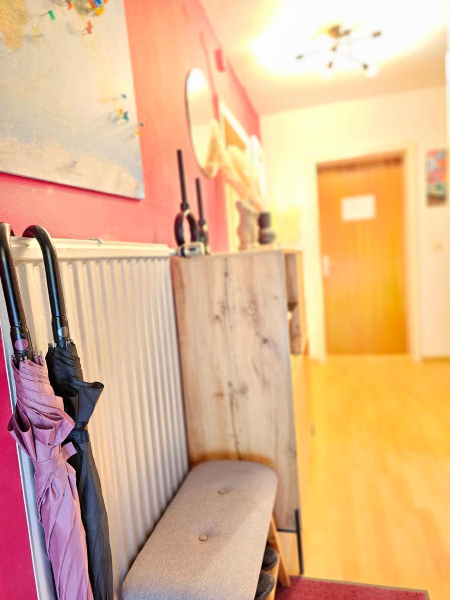 Doppelzimmer 2 I Geteiltes Bad & Kueche I Mit Dem Nur 4 Min Bis Zum Hauptbahnhof Homestay