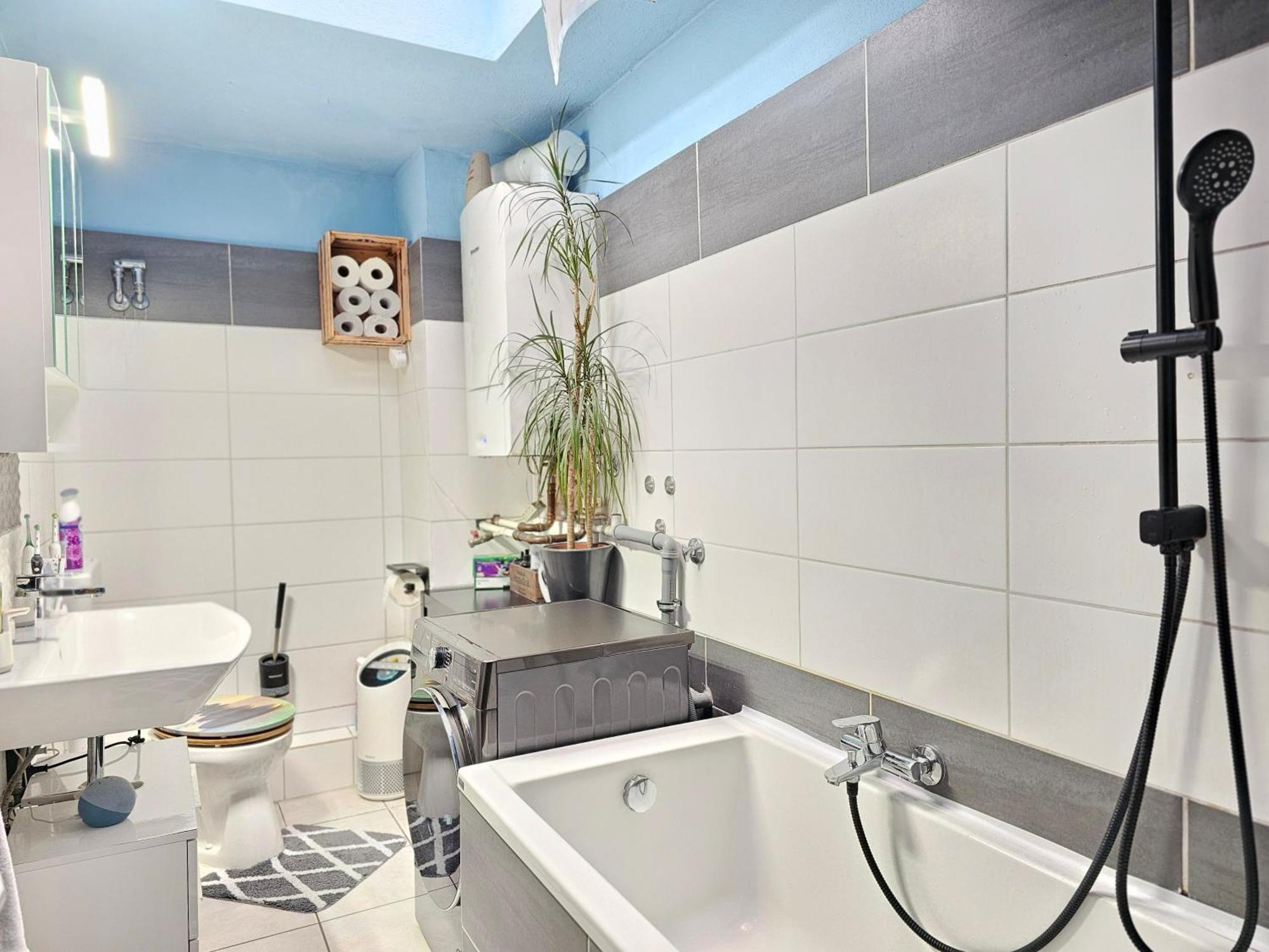 Doppelzimmer 2 I Geteiltes Bad & Kueche I Mit Dem Nur 4 Min Bis Zum Hauptbahnhof